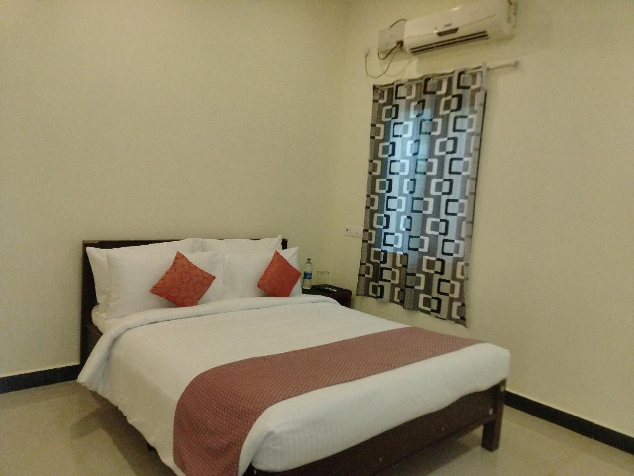 Auro Wellness Castle Hotel Puducherry Eksteriør billede