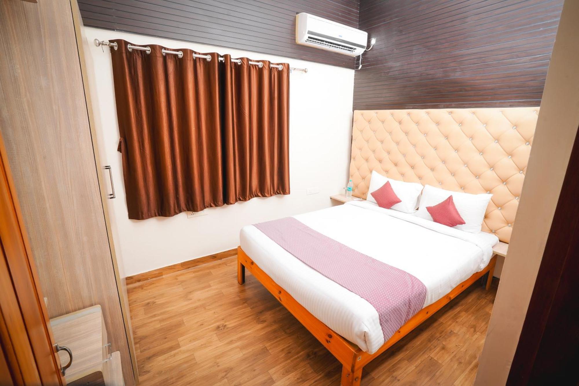 Auro Wellness Castle Hotel Puducherry Eksteriør billede